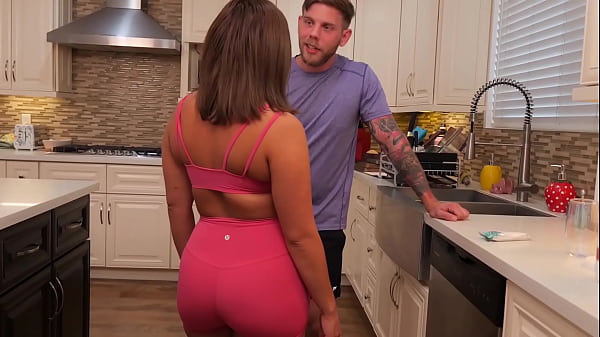 Big Booty Babe Gets Fucked Hard & Rough Post-Workout - Princesa Lexi, Steve Rickz
