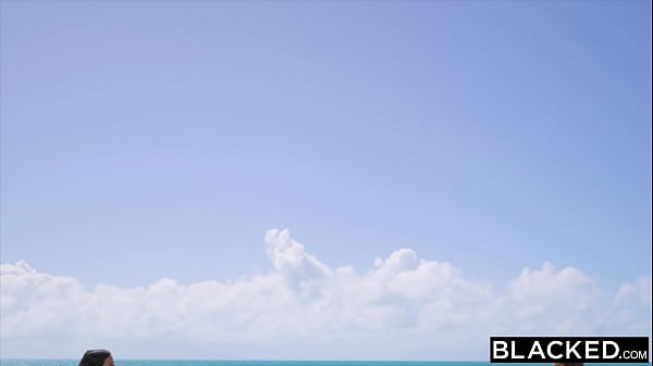 Download Video - BLACKED Vanna & hotwife Eve have crazy outdoor threesome