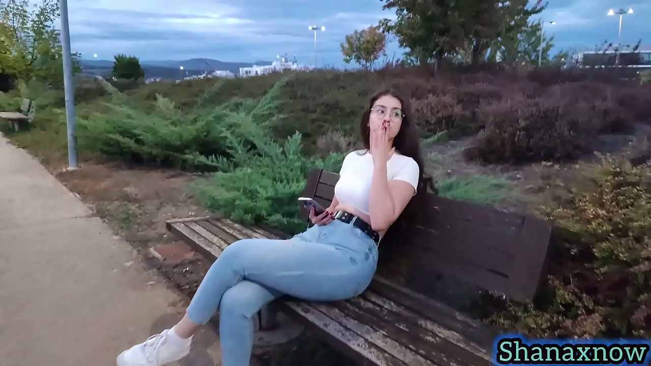 SHANAXNOW SMOKING FETISH BIG ASS WALKING IN TIGHT JEANS V