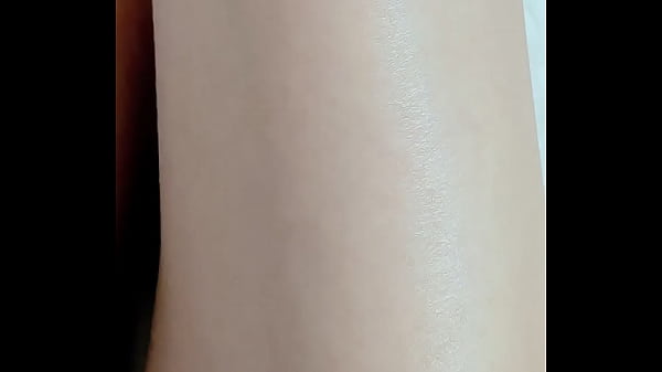 smooth thighs