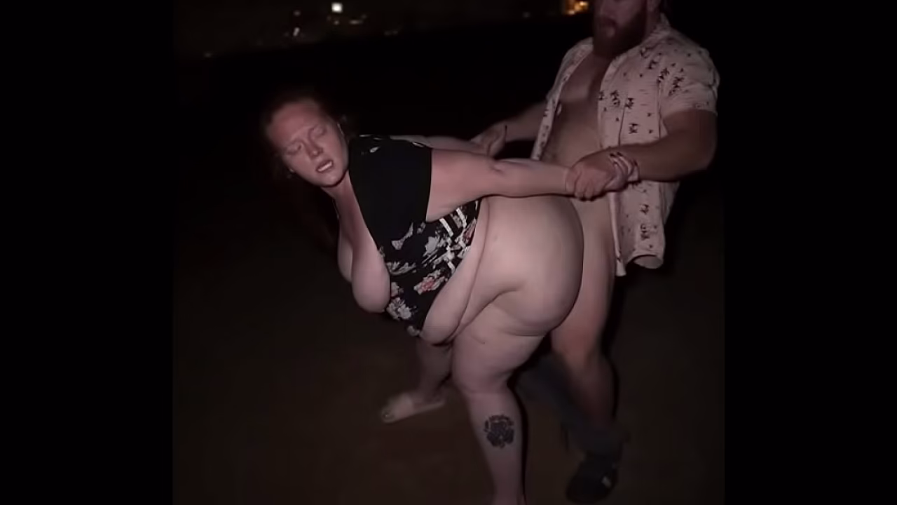 Fucking and Sucking on the Florida Beach