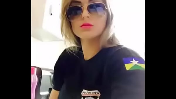Download Video - Con la policia tetona