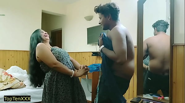 Hot Milf Bhabhi Romantic sex with Black Devar! Bhabhi Sex