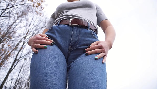 Milf Teasing Her Big Cameltoe In Blue Jeans Outdoors