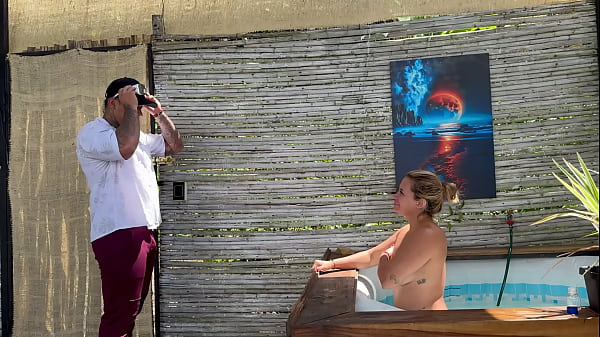 Download Video - The girl got lost in the forest&comma; fuck her in lonely Home