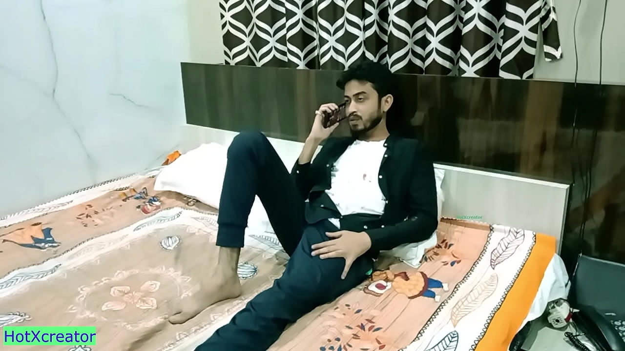 Indian Aunty came asking for cheese, caught it and fucked me