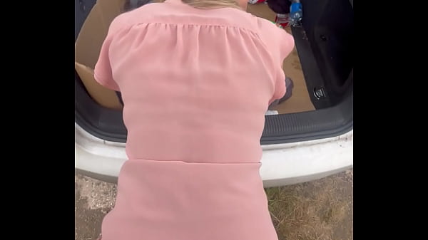 Download Video - Step mom young&colon; He feels the need to fuck her and parks the car on the side of the road and fucks her in public