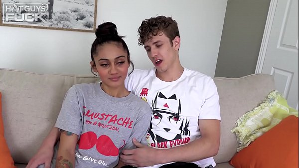 Download Video - Justin Bieber looking ass FUCKS hot Latina Stripper