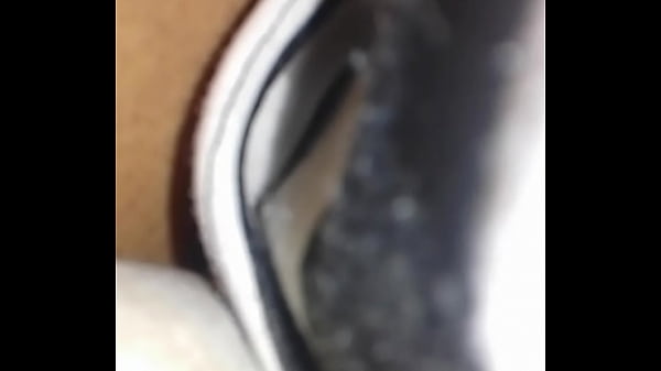 thumb wants it inside