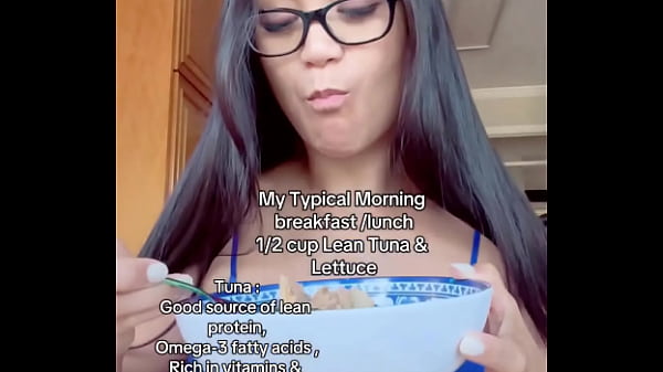 Top My Typical Morning breakfast/lunch: 1/2 cup Lean Tuna & LettuceGeorgia Gratis