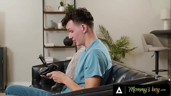 Stepmom Richelle Ryan Catches Stepson Spying On Her With Camera