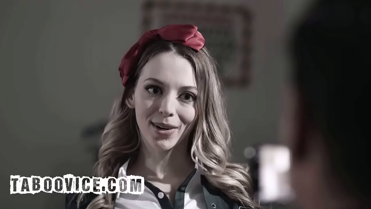 Blonde Babe Fucked By The Teacher To Pass The Class