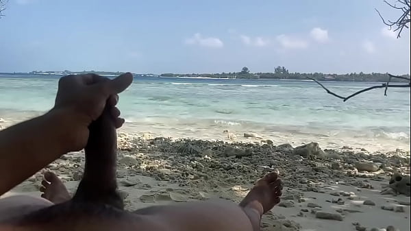 exhibitionist jerk on beach