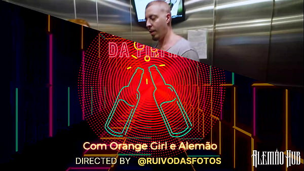 Conheci a ruivinha na balada, mas no quarto virou minha putinha. Orange girl, implorando pra eu gozar na cara dela P1