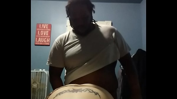 thumb stand up doggy