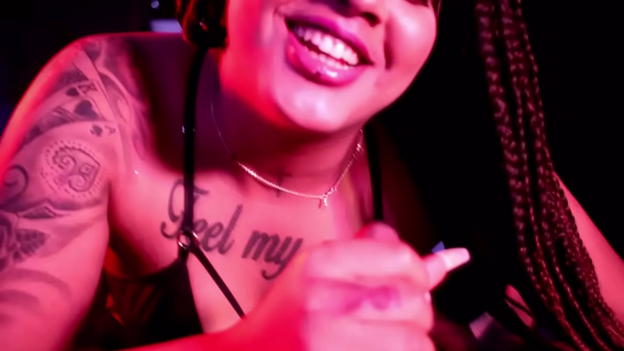Kallyyxo deepthroat descuidado cabeza
                    interracial ass booty sloppy muchos negros