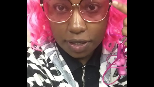 Should I Shoot In The Pink Hair ?