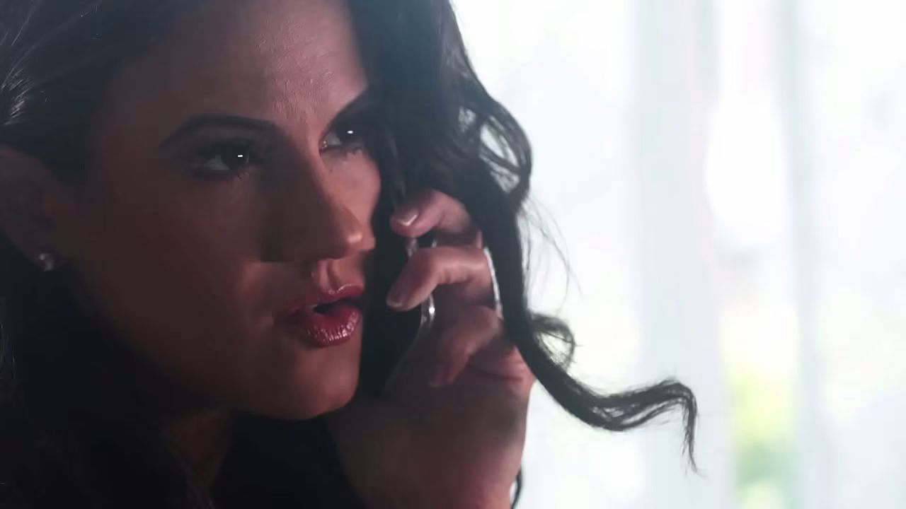 Gorgeous Brunette MILF Slut Out Screaming Squirting Orgasms Gets Breeding Creampied!