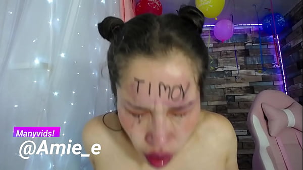 Download Video - slut Sloppy gagging blowjob lot of spit