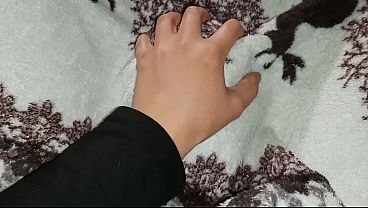 My girlfriend woke me up with cunnilingus under the blanket