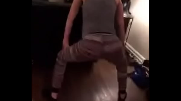 Helen Lopez Twerking