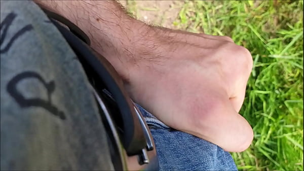 Exploited when the car breaks down !!! Suddenly he fucks me without a condom!
