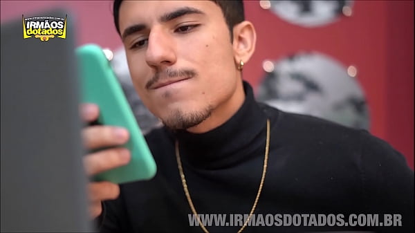 Download Video - O MODELO GOSTOSO BAREBACK