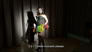 I have sex with the photographer and he ejaculates in my mouth so that I deliver the photos before his other clients.