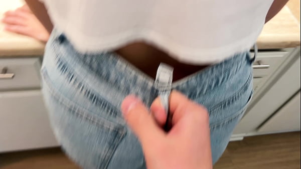 Paid Pretty Babe For A Quickie