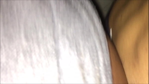 Download Video - Cdzinha LimaSP Dando no cine com a calcinha tanga oncinha ganhado de uma amiga para Negao Roludo 10072019