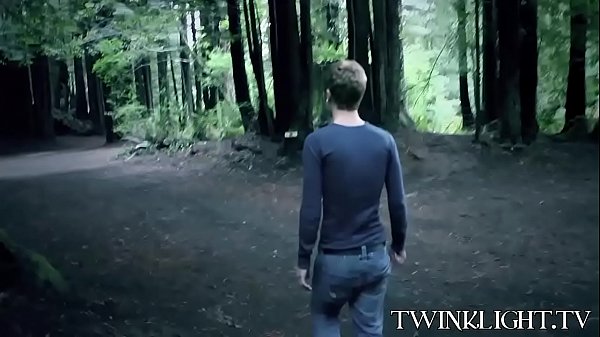 Young dude caught by vampire ends up analfuckin...