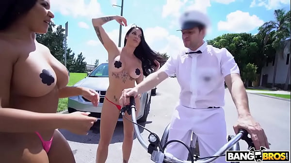 BANGBROS - Rose Monroe & Lilith Morningstar's Big Asses Covered In Candy (Yum)