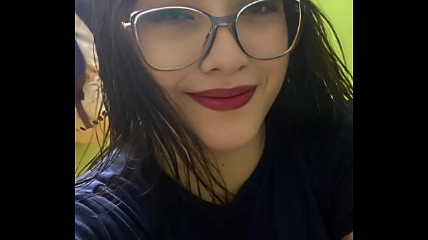 Maxblue22 - Esposa compartida besando a otro