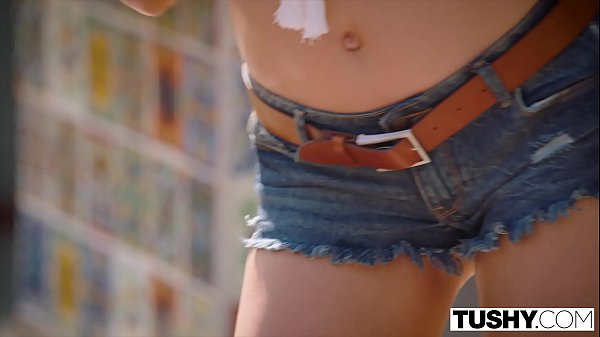 Download Video - TUSHY Festival Girl Just Wants To Get Fucked In The Ass