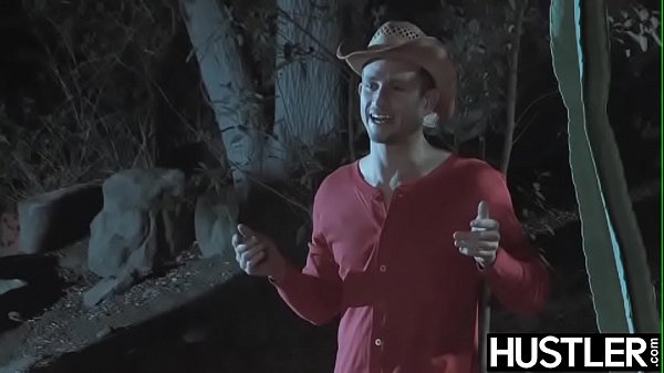 Busty bounty hunter Mikki Lynn subdues robber with big tits