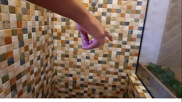 With a brief strip, the blonde left the atmosphere prone to mischief and then dropped her mouth on the dick, after sucking it wet, the fuck took place in hard mode making the blonde cum multiple times