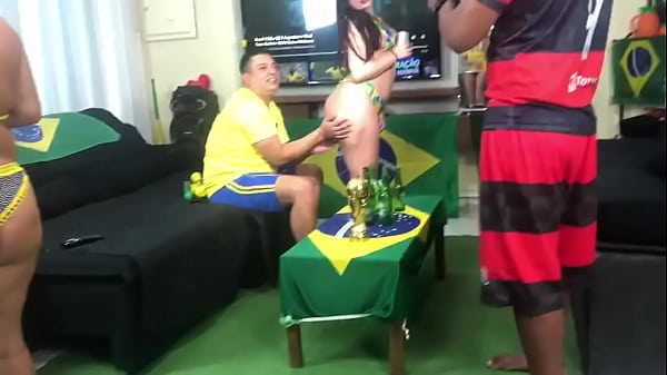 WORLD CUP 2022 AFTER BRAZIL WON, I WENT TO METER WITH THE NOVINHA TO CELEBRATE IN THE PELO