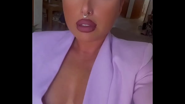 Une belle maman très coquine!