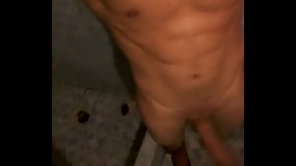 Haciendolo bailar