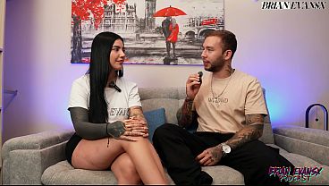 Colombian MILF La Rola hot interview ends fucking Brian Evansx - Big Ass