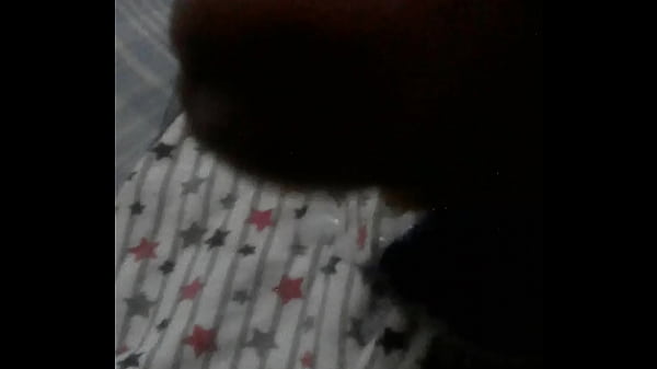 Gozando na calcinha branca