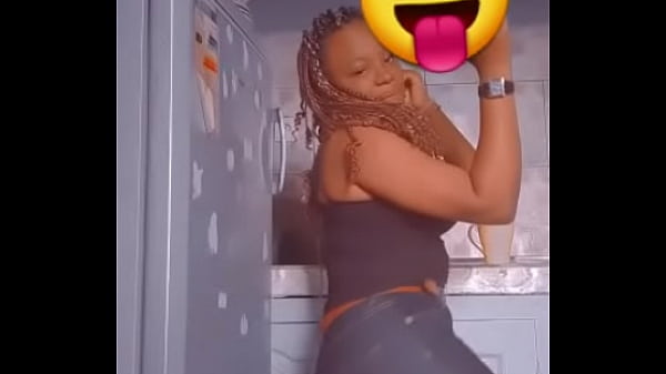 Nìcky dances before fucking