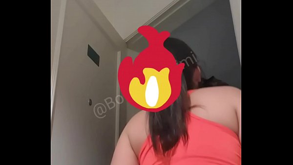 Download Video - Mimi recibe sem calcinha o boy do delivery de comida&period;&period;&period; depois chupa a rola dele