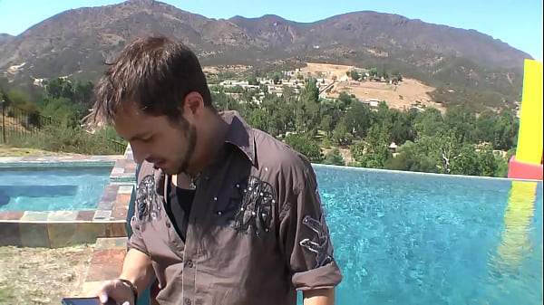 Nicole Ray Is On Babewatch