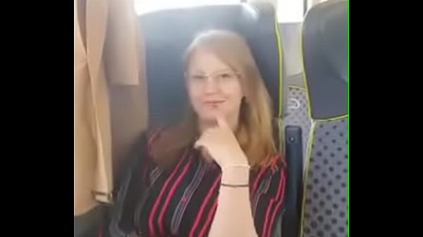 thumb does anyone know her name