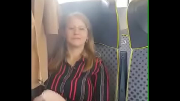 thumb does anyone know her name