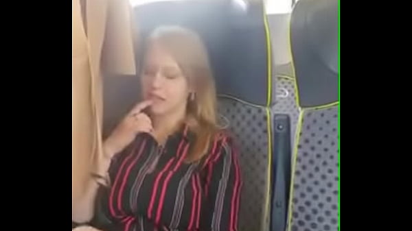 thumb does anyone know her name