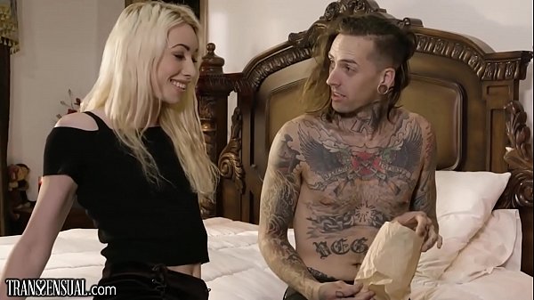 Download Video - TransSensual Cute Brit Sasha de Sade Hooks Up with Guy Friend