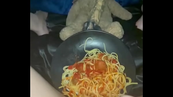 EXTREME HARDCORE FOOD FETISH-KINKY FEMALE MASTURBATION-SAUDI VIRGIN TEEN 18 YEAR-OLD-ARABIAN SNOWWHITE-IN LOS ANGELES-BEVERLY HILLS-UNITED STATES OF AMERICA 2025-LONG FULL ARAB VIDEO PORN-WEIRD&LUXURY