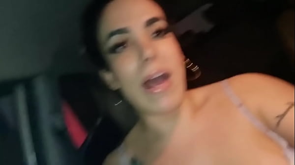 Download Video - fodendo no estacionamento da praia